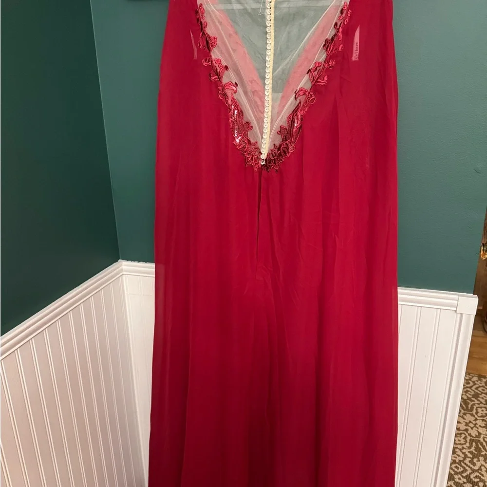 NWT JJs House Burgundy Bridesmaid Formal Prom Ren Fair Dress with Cape - Picture 11 of 13